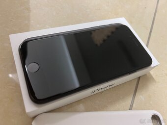 iPhone SE 2020 128GB - 2