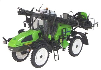 Model postrekovač tecnoma 1:32 (Zetor,tatra,škoda,claas,john - 2