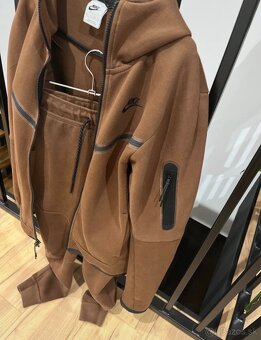Nike Tech Fleece Brown - 2