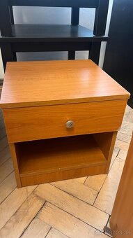 Postel, matrac, 2x nocny stolik - 2