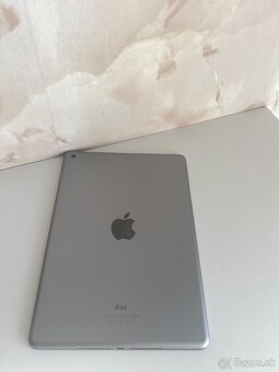 Apple iPad 6 generacia - 2
