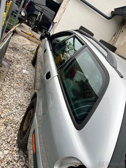 Volvo v40 - 2