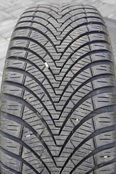 Predám 1ks celoročnú pneumatiku KUMHO SOLUS 4S 205/55/R16 - 2