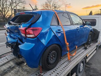 Kia rio - 2