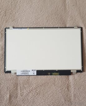 LCD 14 HD SLIM 30PIN-S úchytom - 2