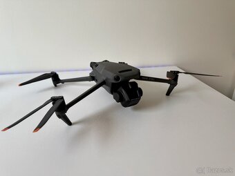 PREDAM/ VYMENIM DJI MAVIC 3 PRO FLY MORE COMBO DJI RC PRO - 2