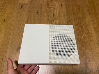 Xbox One S 500GB - 2
