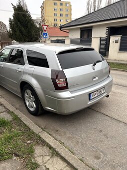 Dodge Magnum - 2
