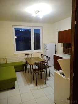Ponúkam na prenajom 1-izbový byt na Zd.N. v Leviciach. - 2