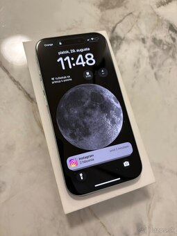 Apple iPhone 15 128gb green - 2