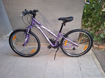 Predám detský bicykel 24kola Specialized fialovy - 2