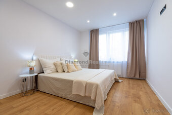 NA PREDAJ 3 IZBOVÝ BYT S LOGGIOU PO NOVEJ REKONŠTRUKCII | ŠK - 2