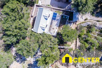 NA PREDAJ šarmantný dom / 72 m² /s výhľadom na more na ostro - 2