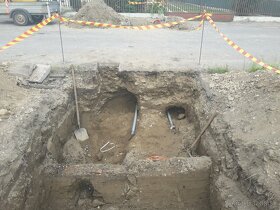 Pretlačanie pod komunikaciu - 2