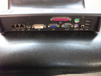 Predám novú dokovaciu stanicu DELL s adaptérom. - 2