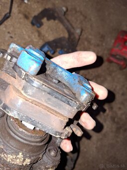 Brzdove strmene x5 e53 - 2