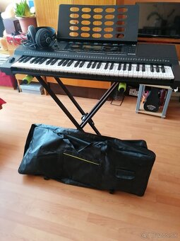 Klávesy s dynamikou Kurzweil KP110 - 2