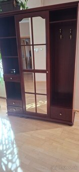 Satnikova skrina - 2