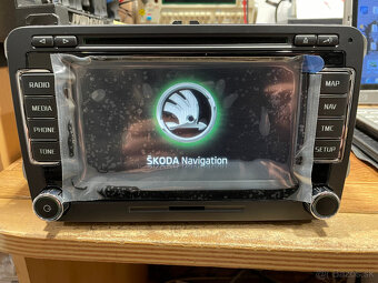 Skoda Colombus DAB navi led 2015 - 2