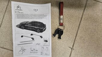 Predám nový strešný nosič na Citroen C5X - 2
