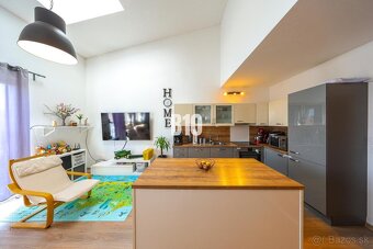 Priestranný 3 izbový byt s veľkou terasou vo Vysokej pri Mor - 2