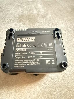 Nová sada nabíječky DeWALT DCB 1102E2+ 2x DCB 518 - 2