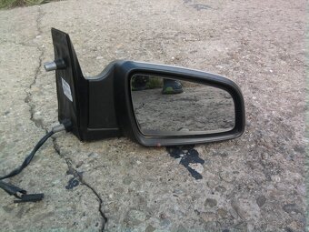 Predam spatne zrkadla na Opel zafira - 2