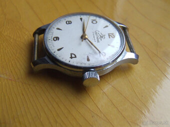 Pánske sovietské hodinky Sportivnije, Športové hodinky. - 2