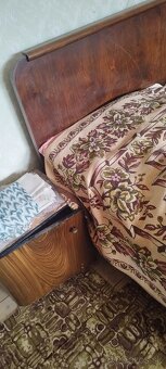 Starožitný nábytok - 2