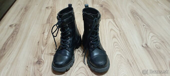 Predám dievčenské čižmičky - 2