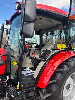 Traktor Case IH Farmall A75 - 2