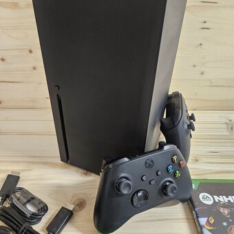 XBOX Series X - 2x Ovladač - 2x Hra - 2