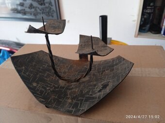 POPOLNIK PES A STARY SVIETNIK - 2