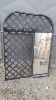 Retro vešiaková stena-50eur - 2