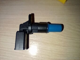 Hallov snímač polohy vačkového hriadeľa - snímač otáčok - 2