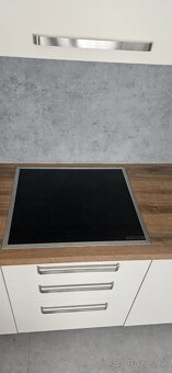 Bosch Serie 4 sklokeramická varná doska - 2