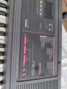 Klavesy casio ctk 550 - 2