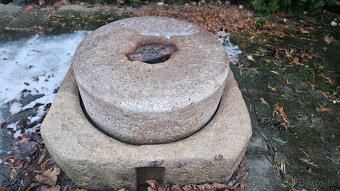 Žarnov,mlynsky kamen - 2