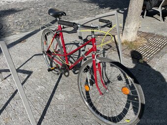 Velamos Weekend - pekný historický "naháč" - 2