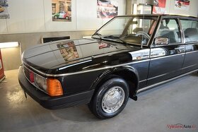 Tatra 613 nové čelné sklo čiré - 2