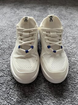 On Running Cloud, model On The Roger, velikost 38 - 2