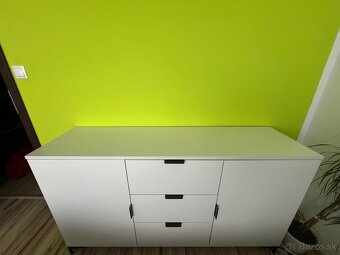 Predám komodu, písací stôl a posteľ - 2