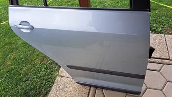 DVERE - VW GOLF 5 PLUS, GOLF 6 PLUS - 2