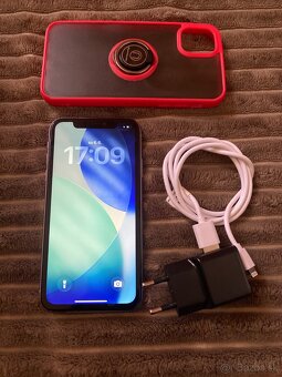 Predám iPhone 11.64 gb ako novy. - 2