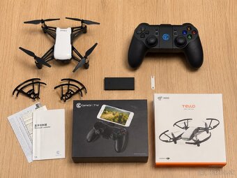DJI Tello dron + ovládač Gamesir - 2