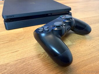 Playstation 4 Slim 500GB - 2