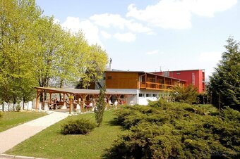 TARGETreal | NA PREDAJ Nádherný HOTEL PANORÁMA s rešt - 2