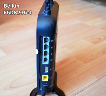 WiFi Routery Belkin, D-Link - 2