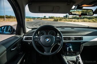 BMW E90 330i N52 6q Manuál - 2