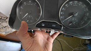 Predám tachometer,odometer Škoda - 2